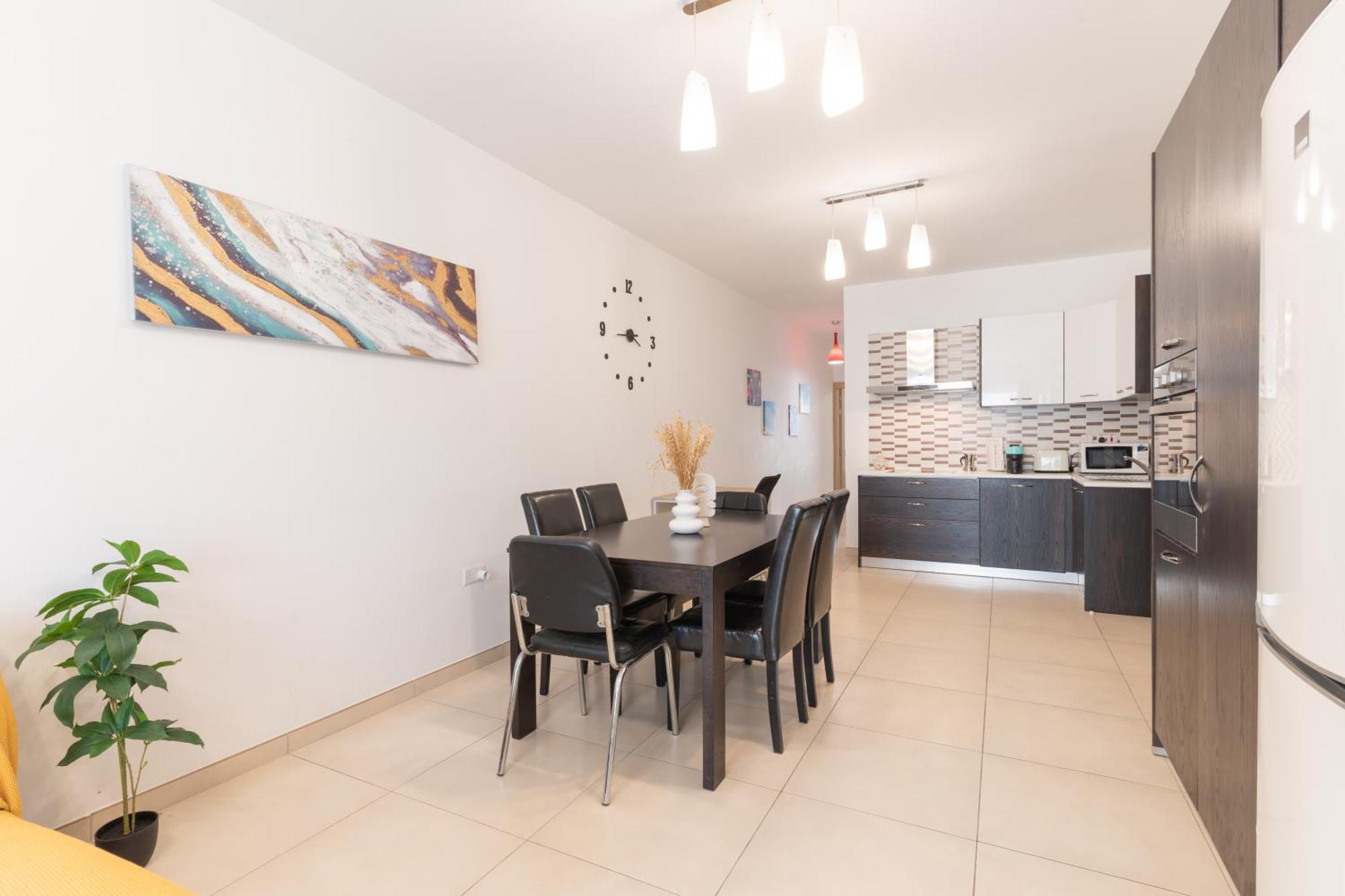 2 Bedroom In Central St Julians Prime Location In Paceville Apt 3 By Vaganza Saint Julian's Exterior photo